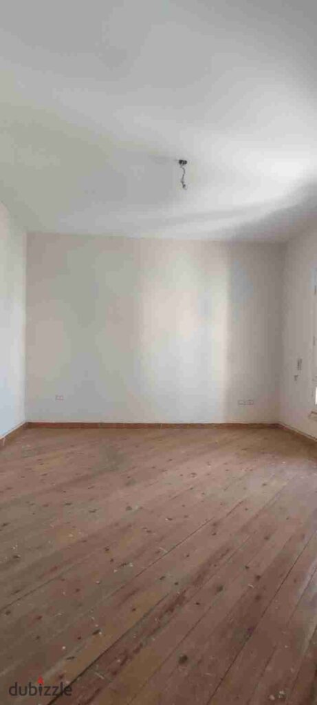 مكتب للإيجار بمول شهير اكتوبر 0