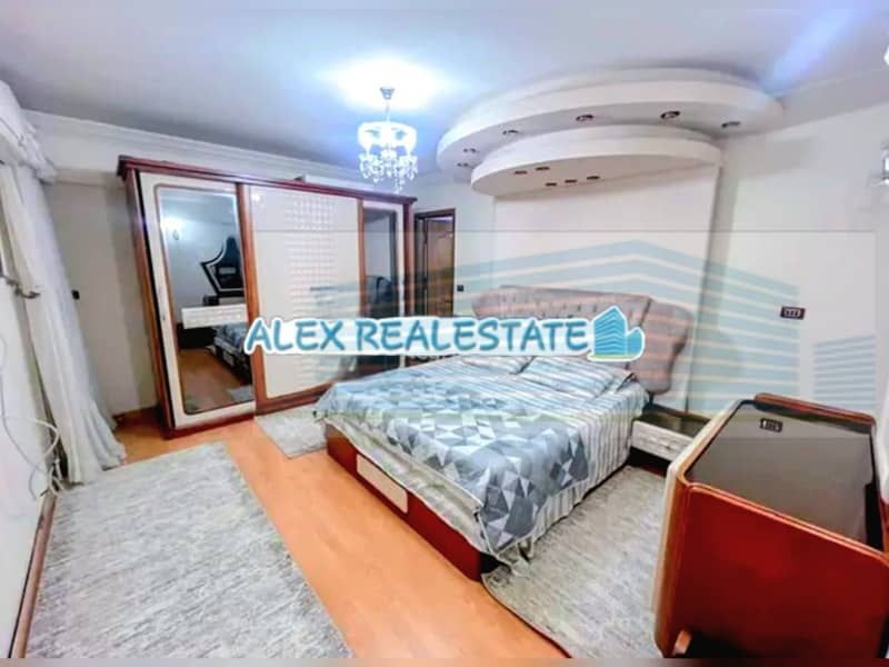 شقه مفروشه للايجار في سموحه شارع زكي رجب 0