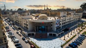 كافيه للإيجار بمساحة 80م بمساحات اوت دور في قلب 6 اكتوبر امام جامعة الثقافة والعلوم 56,000 ج.م