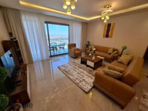 شقة متشطبة بكمبوند زيد ويست بجوار اركان بلازا 7,500,000 ج.م