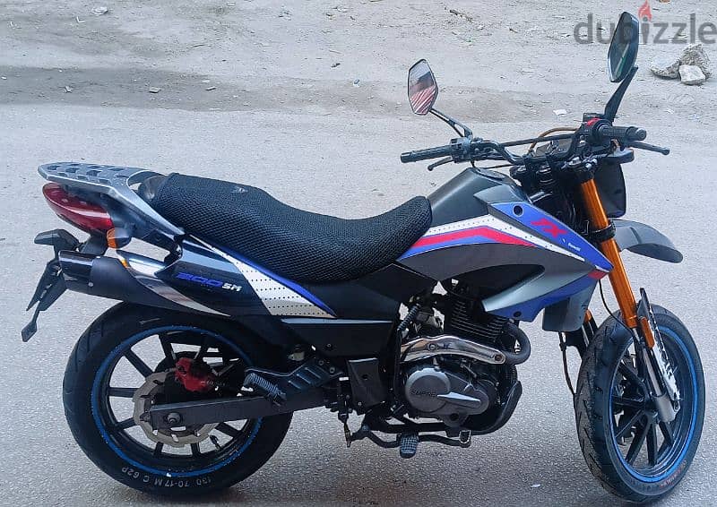 بينيلى بحالة ممتازة 0