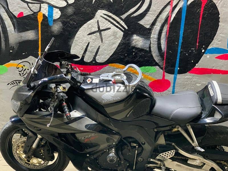 دايون مش محتاج مصروف 0