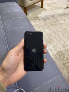 iPhone se2020 128Gللبيع او للبدل 7,000 ج.م