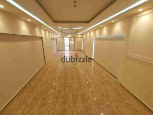 شقة مميزة للإيجار 175م ( بلوكلي ـ تاني نمرة من شارع ابو قير • فيو مفتوح ) 22,000ج شهرياً 22,000 ج.م