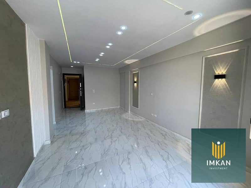 شقه للبيع استلام فوري بالتقسيط علي اطول فتره سداد في التجمع الخامس في كمبوند لافيستا باتيو اورو La vista patio oro بالقرب من الجامعه الامريكيه AUC 0