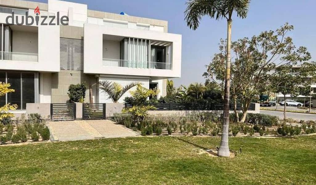 استلم توين هاوس برايم لوكيشن بفيو علي الأهرامات مباشرة بجوار نيو جيزة وأمام ماونتن فيو جيزة بلاتوه 0