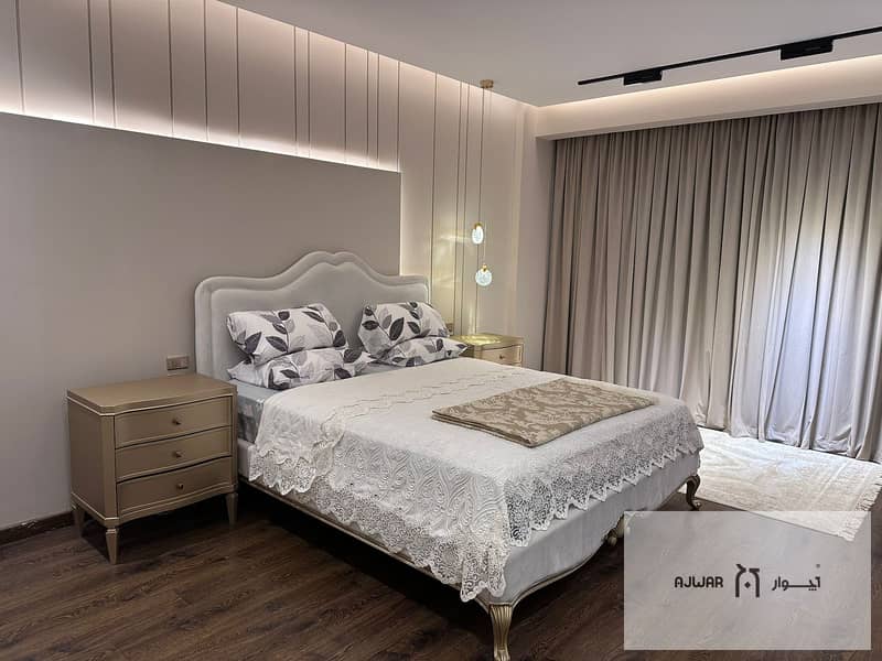 شقه للبيع بمدينتي B8  دور أرضي بحديقه مميزة  المساحة: 294 متر مساحة الحديقة: 45 متركاش خالصه جميع الاقساط 23مليون 0