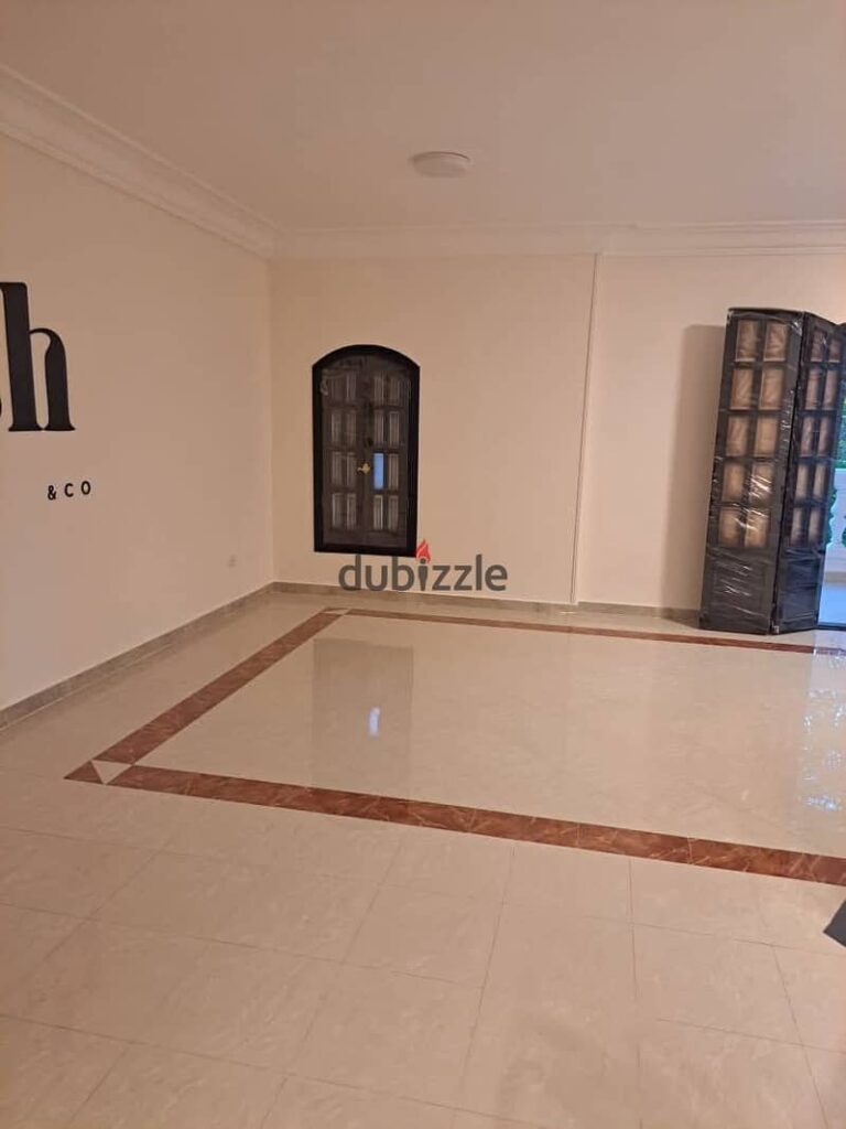 شقه للايجار سكني أو اداري بالحي الاول التجمع الخامس200م 0