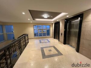 دوبلكس فاخر بالدور الأخير مع روف خاص في نيو جيزة مساحة 350م 6 غرف منهم 2 ماستر 4 حمام تكييف مركزي تشطيب ألترا سوبر لوكس 19,500,000 ج.م