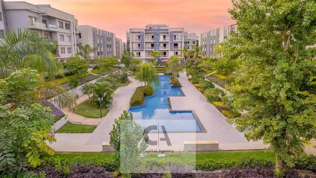 شقه للبيع في جالريا استلام فوري في التجمع الخامس قلب الجولدن اسكوير | خصم كاش 40% | Galleria Moon Valley 0