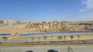 Office for sale in Saada Strip Mall, New Cairo, 47 sqm, 2nd floor, Core & Shell, prime commercial location, delivery 2027, great investment. 10,116,062 ج.م