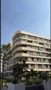 بأقل من سعرها شقة بنصف الثمن استلام فوري عالمفتاح في كمبوند ( بلوم فيلدز ) بالقاهرة الجديدة جاهزة للمعاينة والاستلام واقساط ع 10 سنوات بأقل مقدم 9,000,000 ج.م