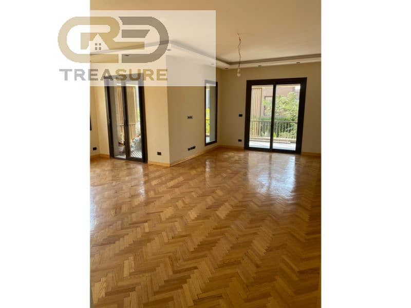 شقة بالمطبخ والاجهزة  للإيجار في ديستريكت 5-District 5-القاهرة الجديدة 0