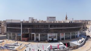 محل استلام فوري بالأندلس في الدور الأرضي بواجهة المول وإطلالة على شارعين – تقسيط سنتين 14,250,000 ج.م