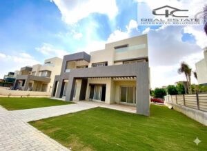 فيلا استاندالون خمس غرف نوم in Hyde Park New Cairo في هايد بارك نيو كايرو التجمع الخامس Fifth Settlement 52,000,000 ج.م