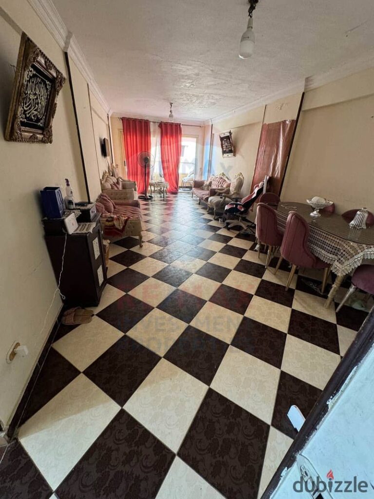 شقة للبيع 145م - المندرة ( خطوات من البحر ) 0