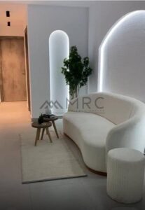 عيادة جاهزة للبيع بمساحة 52م² في 360 مول بالقاهرة الجديدة، تشطيب كامل وتكييفات، موقع مميز وحركة زوار مستمرة للأطباء والعيادات 8,200,000 ج.م