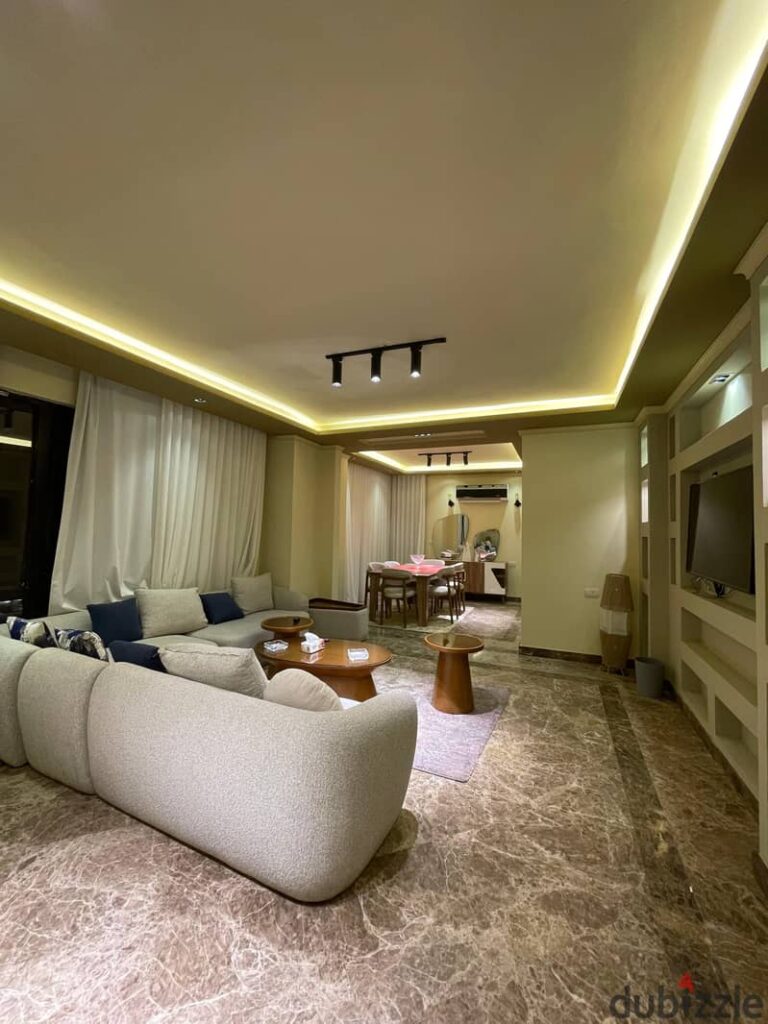 شقة فندقية يومي دوبلكس مفروشة بالكامل – Duplex Apartment للإيجار اليومي ٣ غرف ٢٢٠ متر الشيخ زايد 0