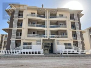 شقة للبيع في كمبوند الخميل | موقع مميز في الشيخ زايد، نصف تشطيب، 3 غرف نوم، حمامان | المرحلة الرابعة ارضى بحديقة 4,750,000 ج.م