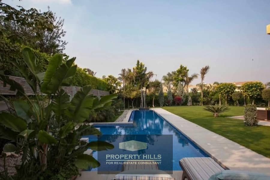 فيلا بمساحة كبيرة دابل فيو بقلب الشيخ زايد في كمبوند مميز بجانب هايبر وان 0