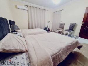 ارضى بحديقه مفروشه – فرش فندقى بالهضبه المرحله الثانيه بالخمائل بلاقرب من نيوجيزه – بالم هيلز 30,000 ج.م