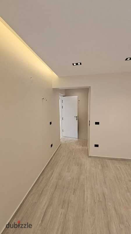 شقة ألترا سوبر لوكس بفيو بانوراما للبيع في ماونتن فيو آي سيتي 0