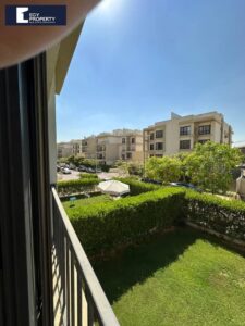 شقه للبيع تشطيب كامل مفروشة إستلام فوري في كمبوند فيفث سكوير القاهرة الجديدة المراسم 11,000,000 ج.م