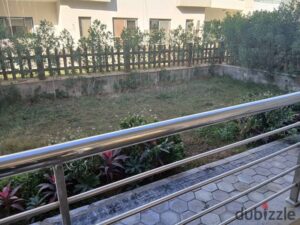 فيلا للايجار تاون هاوس 400 متر مباني في كمبوند وصال الشروق 35,000 ج.م