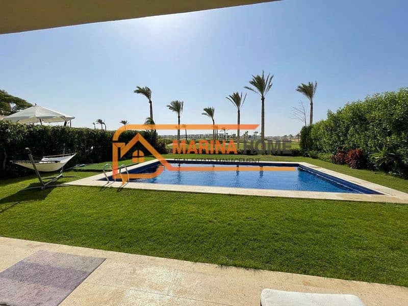 فيلا فاخرة للبيع في هاسيندا باي  حمام سباحة  سيدي عبدالرحمن الساحل الشمالي   اول صف جولف - بحرى صريح 0