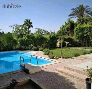 فيلا استلام فوري برايم لوكيشن سور بسور مع الباتيو ٧ ودقائق من ال AUC بخصم مميز جدا وتقسيط علي ٧ سنوات 17,220,000 ج.م