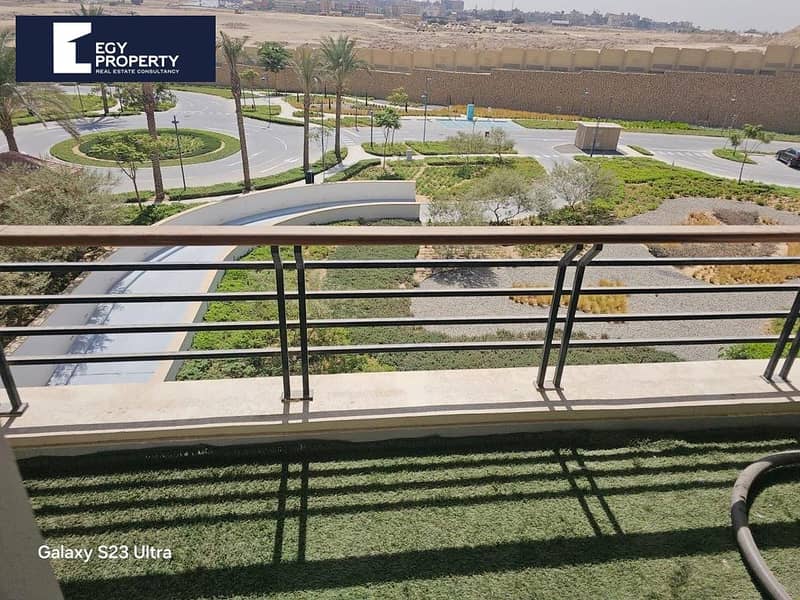 شقه للبيع 225م تشطيب كامل مفروشة إستلام فوري في أب تاون كايرو إعمار القاهرة الجديدة 0