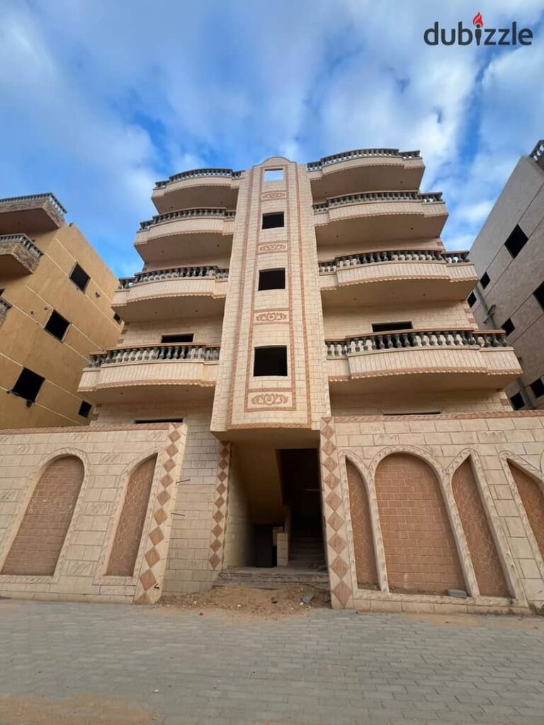 دوبلكس للبيع 375م2 الحى المتميز استلام فورى لوكيشن مميز جدا ثانى نمرة من الحزام الاخضر بحرى شرقى على بعد خطوات من طريق السويس مدينة بدر - badr city 0