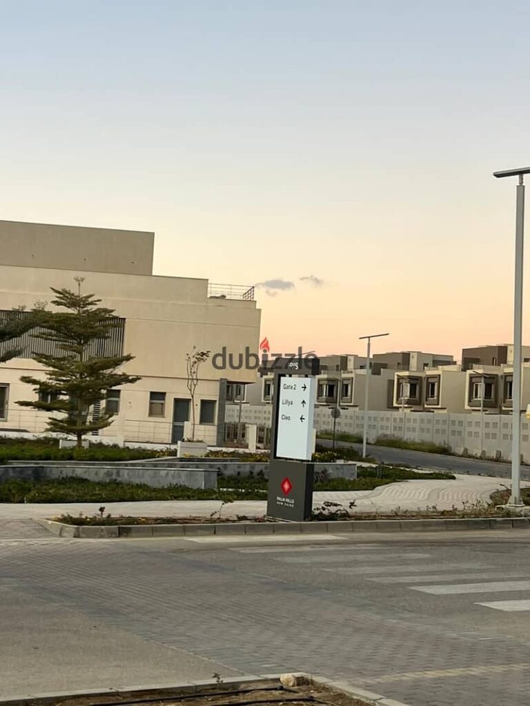 فيلا تاون هاوس ريسيل استلام فوري للبيع في كمبوند بالم هيلز نيو كايرو التجمع الخامس Palm hills new Cairo 0