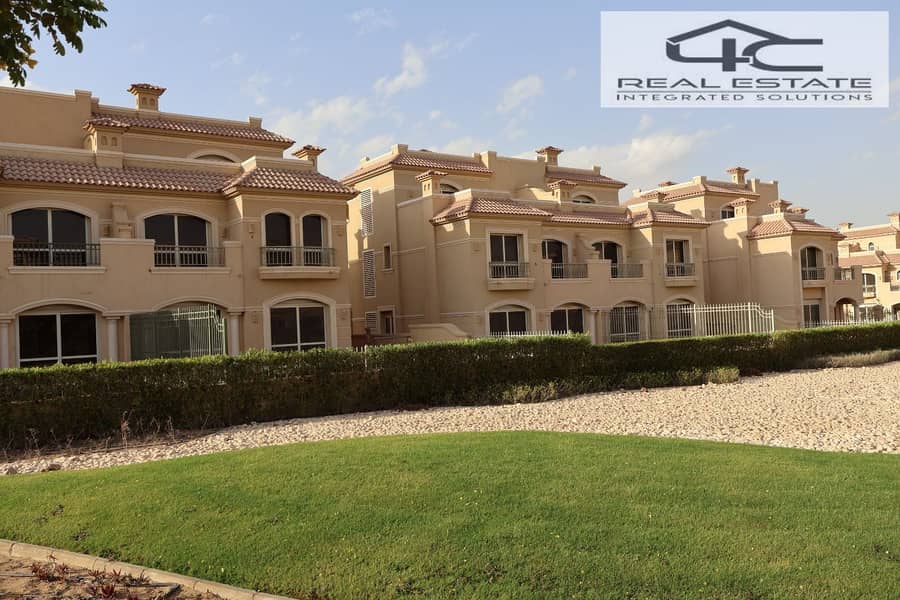 للبيع باقل سعر موجود ف الماركت فيلا ريسيل Over Wide Landscaspe and pool view-لافيستا سيتي بتقسيمه مميزه جدا جاهز للمعاينه 0