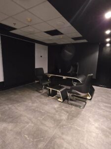 مكتب فخم للإيجار بالتجمع الخامس – مركز المدينة التجاري 210,000 ج.م