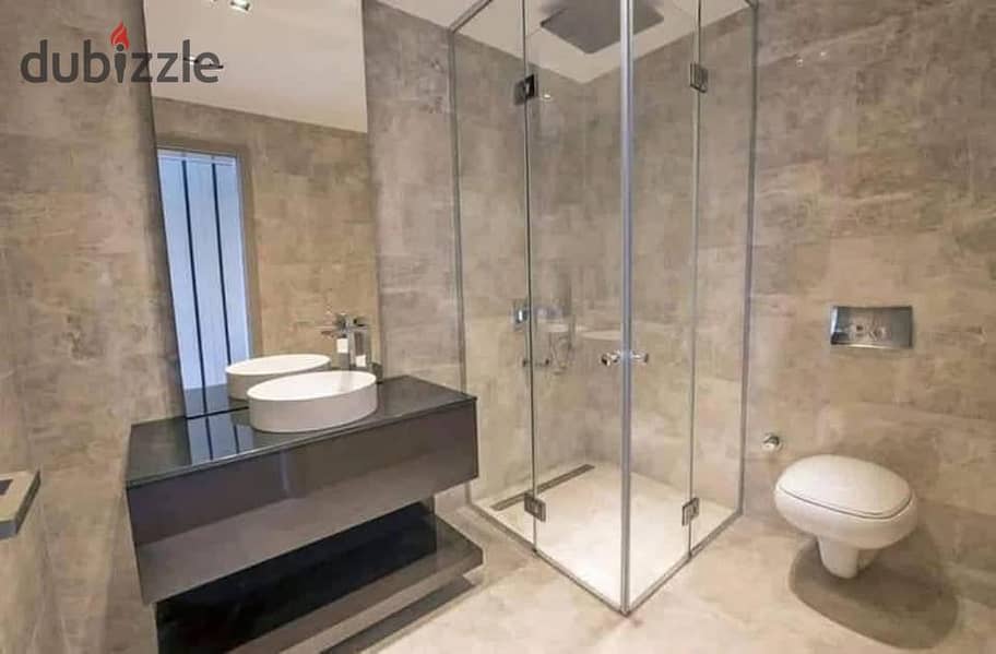 شقه للبيع استلام فوري في العبور الجديده مساحتها 175 متر دور تالت 0