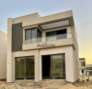 بسعر لقطة فيلا استلام شهور في باديا بالم هيلز اكتوبر الجديدة طريق الواحات الدائري الاوسطي او ويست نيو جيزة الكرمة اب تاون دهشور الشيخ زايد 11,222,720 ج.م