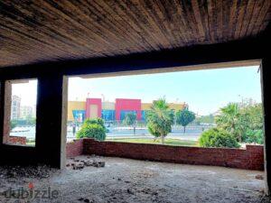 شقة أرضي للبيع بحديقة خاصة ومدخل مستقل – 250م – الحي الثالث شرق – مدينة الشروق 5,250,000 ج.م