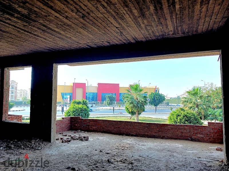 شقة أرضي للبيع بحديقة خاصة ومدخل مستقل – 250م – الحي الثالث شرق – مدينة الشروق 0