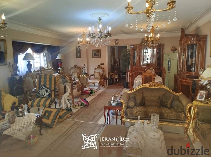 شقه للبيع ٢٣٥م في لوران ناصيه بحريه بمحلات مفتوحه وتصميم مثالي 0