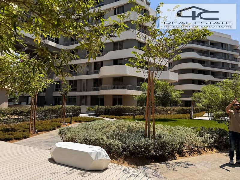 شقة للبيع في bloomfields القاهرة الجديدة، 240م  استلام فوري في المستقبل سيتي بلوم فيلدز ، بالقرب من سراي 0