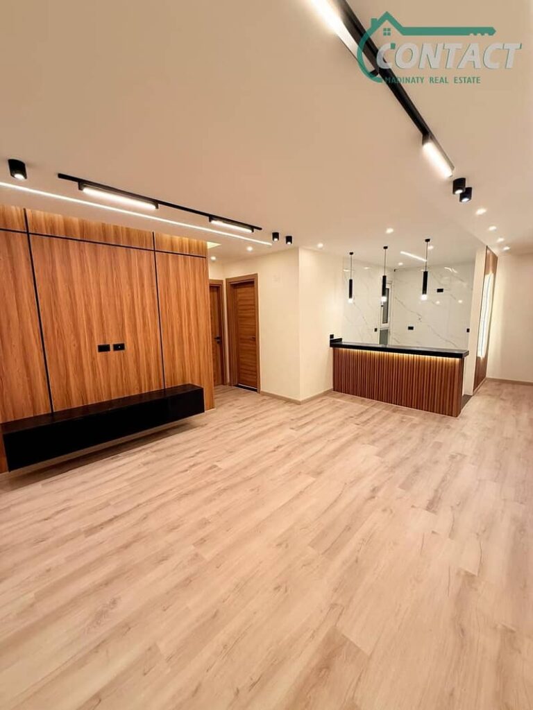 مدينتى 82م للبيع تشطيبات فندقيه اول سكن 0