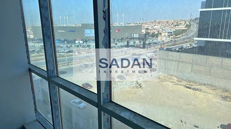 مكتب مميز للبيع استلام فوري على محور محمد نجيب دايريكت 0