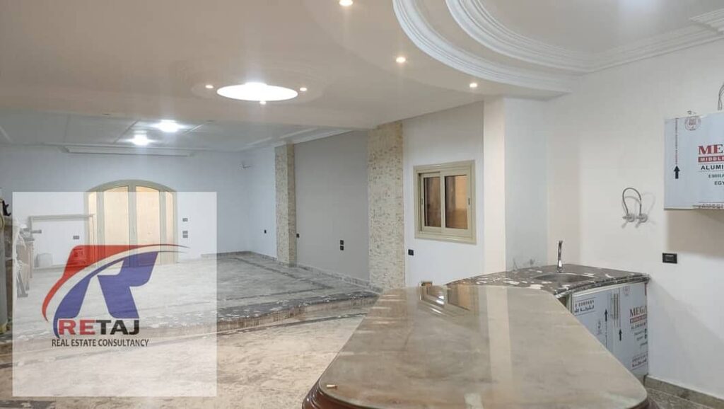 – شقة للإيجارالياسمين 3 فيلات | التجمع الاول      مساحة كبيرة **180 متر 0