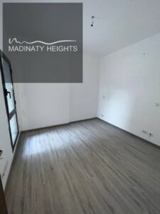 شقة 83م ارضي استلام فوري للبيع في بريفادو مدينتي تشطيب شركة فيو شارع مميز -غرفتين – استلام فوري 6,500,000 ج.م