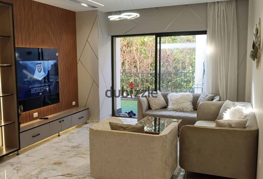 شقة بحديقة اول ستخدام موقع متميز اطلالة علي البحيرة للايجار في ليك فيو ريزيدنس - التجمع الخامس - القاهرة الجديدة 0