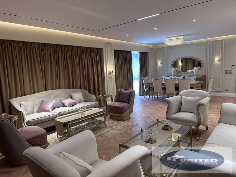 شقة للبيع في مدينتي B8 ارضي بحديقة مساحة 294 متر + 50 متر حديقة تشطيب الترا سوبر لوكس 0