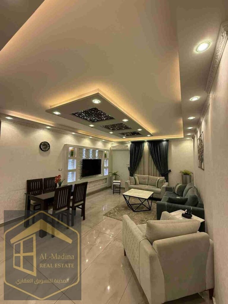 شقه للإيجار بقلب الخدمات بموقع مميز و سعر مميز بمدينه الرحاب 0