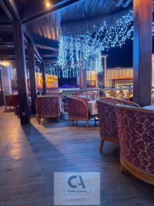 مطعم وكافيه للايجار 386م علي محور مصطفي كامل – متشطب – التجمع الخامس 350,000 ج.م