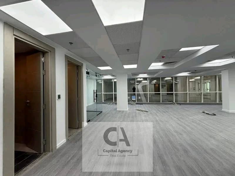 مكتب اداري للايجار 330م بمول مميز - متشطب بالتكيفات - التجمع الخامس 0